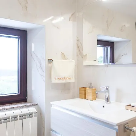 Milok Holiday home Secovlje